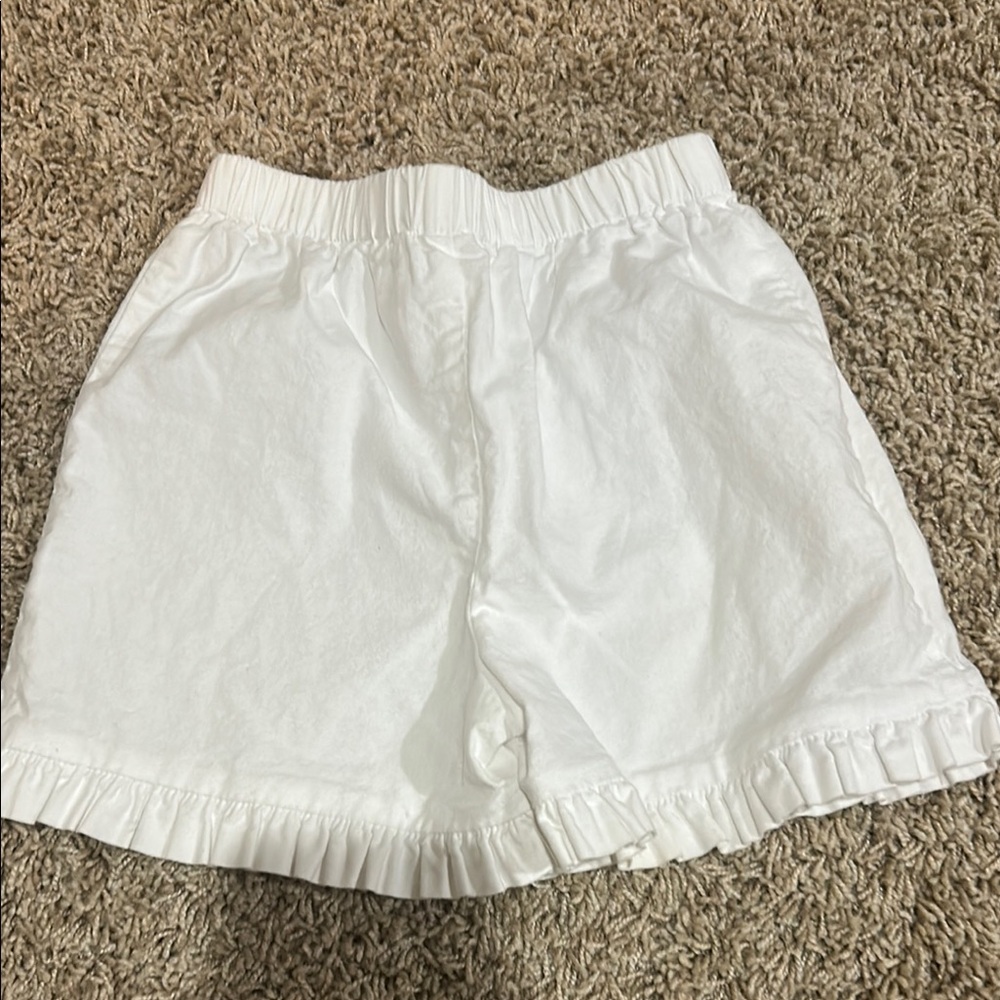 Pink Patterned Top and White Shorts Set size 5 - Picture 8 of 8